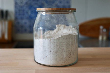 Flour: Whole wheat 15%